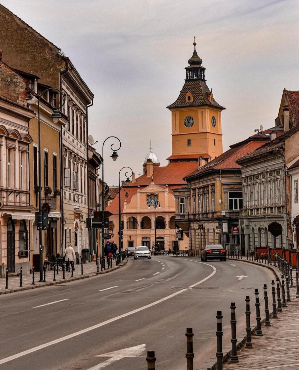 Tree House-Old Town Brasov Apartment Exterior photo